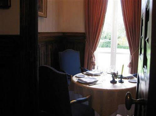 Hotel Chateau Du Val Hillion Екстер'єр фото
